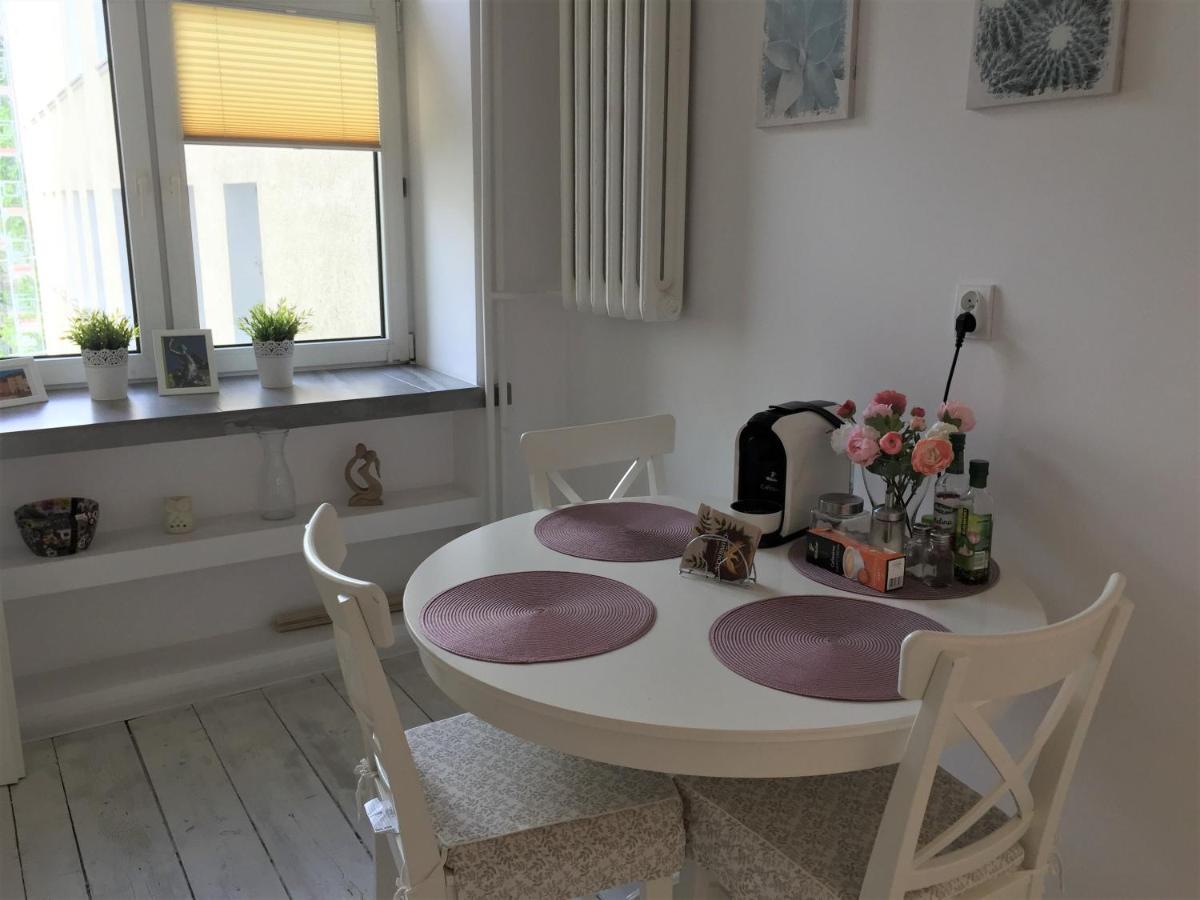 Fiesta Apartament وارسو المظهر الخارجي الصورة