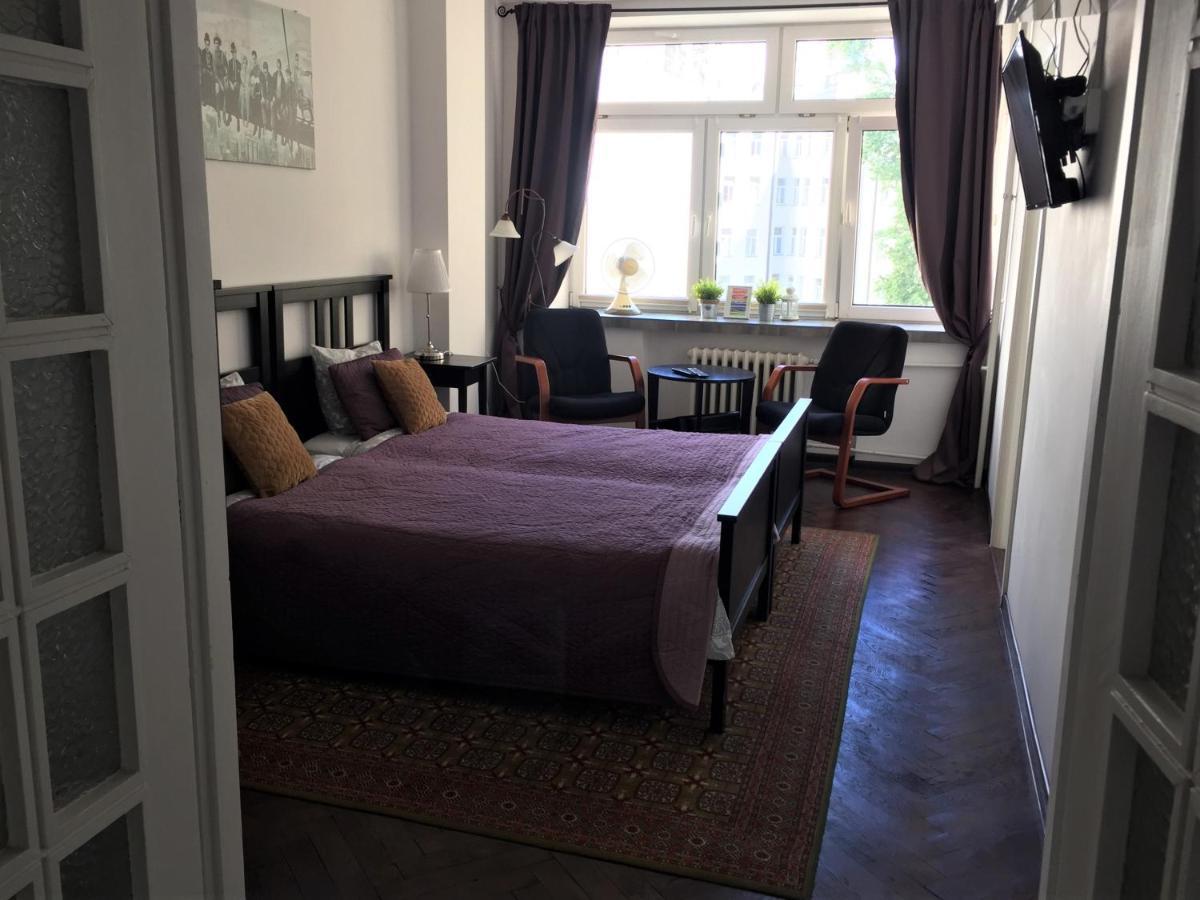 Fiesta Apartament وارسو المظهر الخارجي الصورة