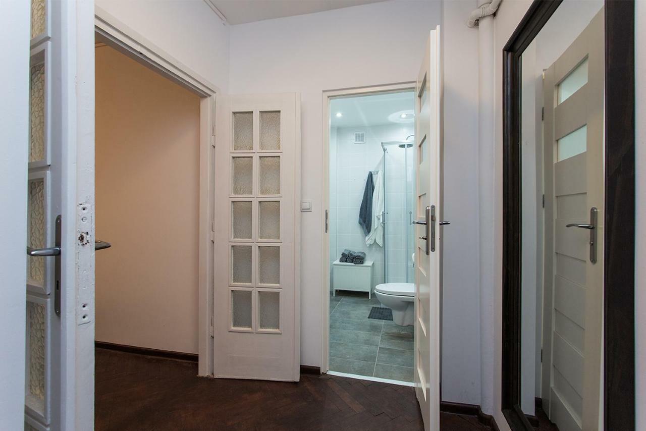 Fiesta Apartament وارسو المظهر الخارجي الصورة